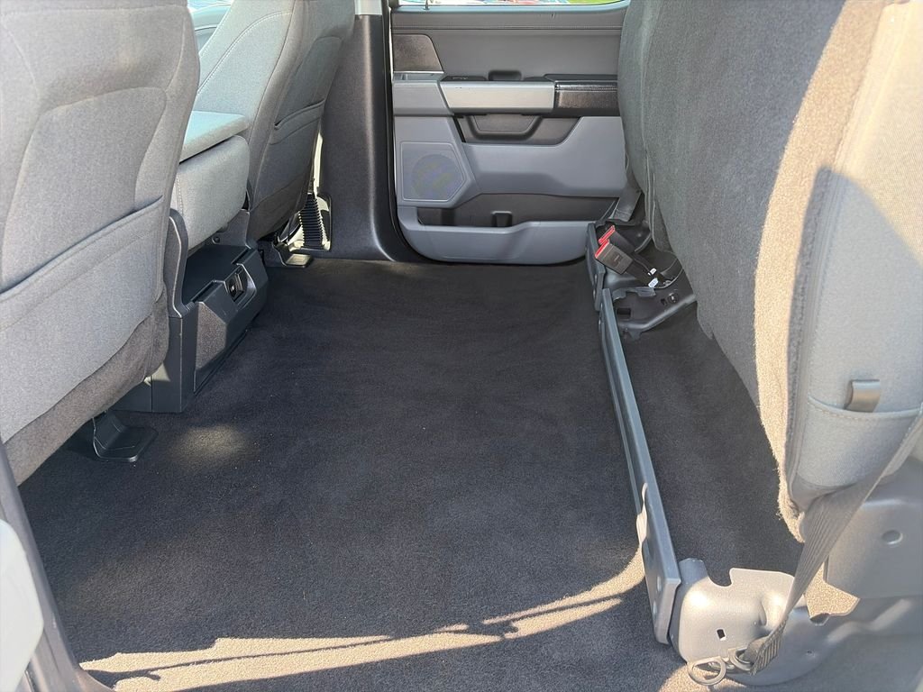 Used 2025 White Ford XLT image 38