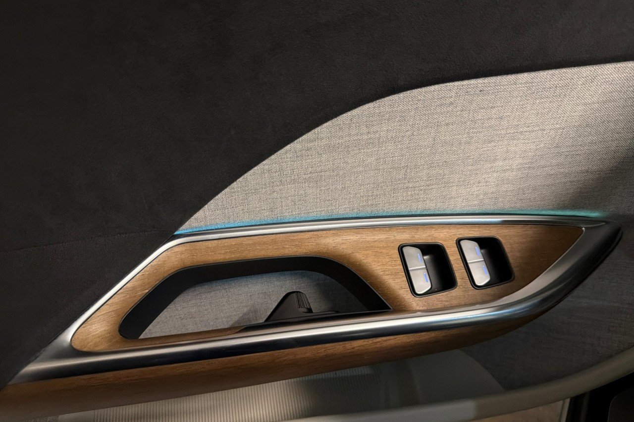 Used 2022 GRAY Lucid Grand Touring image 10