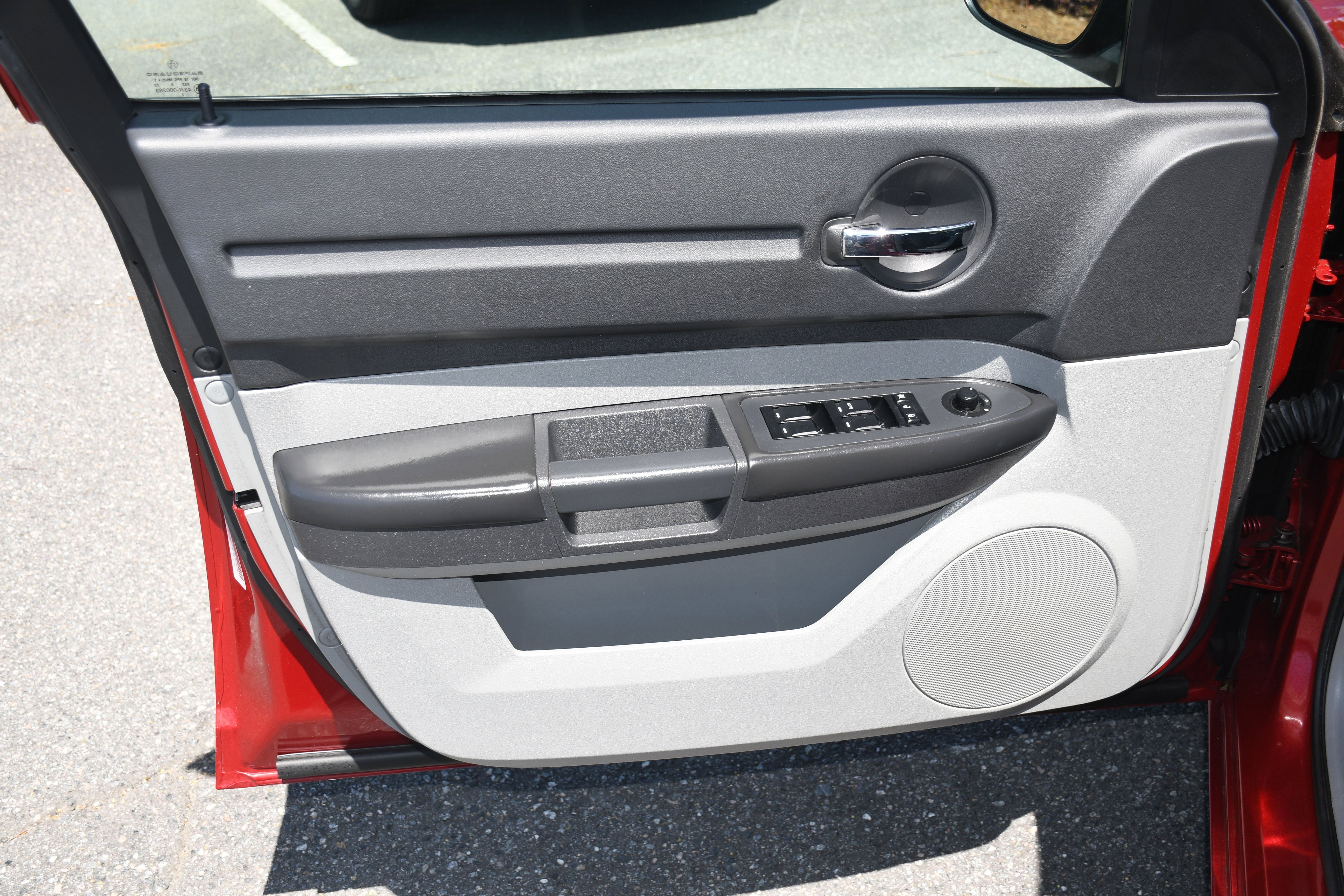Used 2008 Red Dodge SE image 8