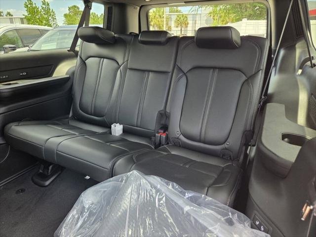 New 2026 Baltic-Gray Metallic Clear-Coat Exterior Paint Jeep Grand Wagoneer image 5