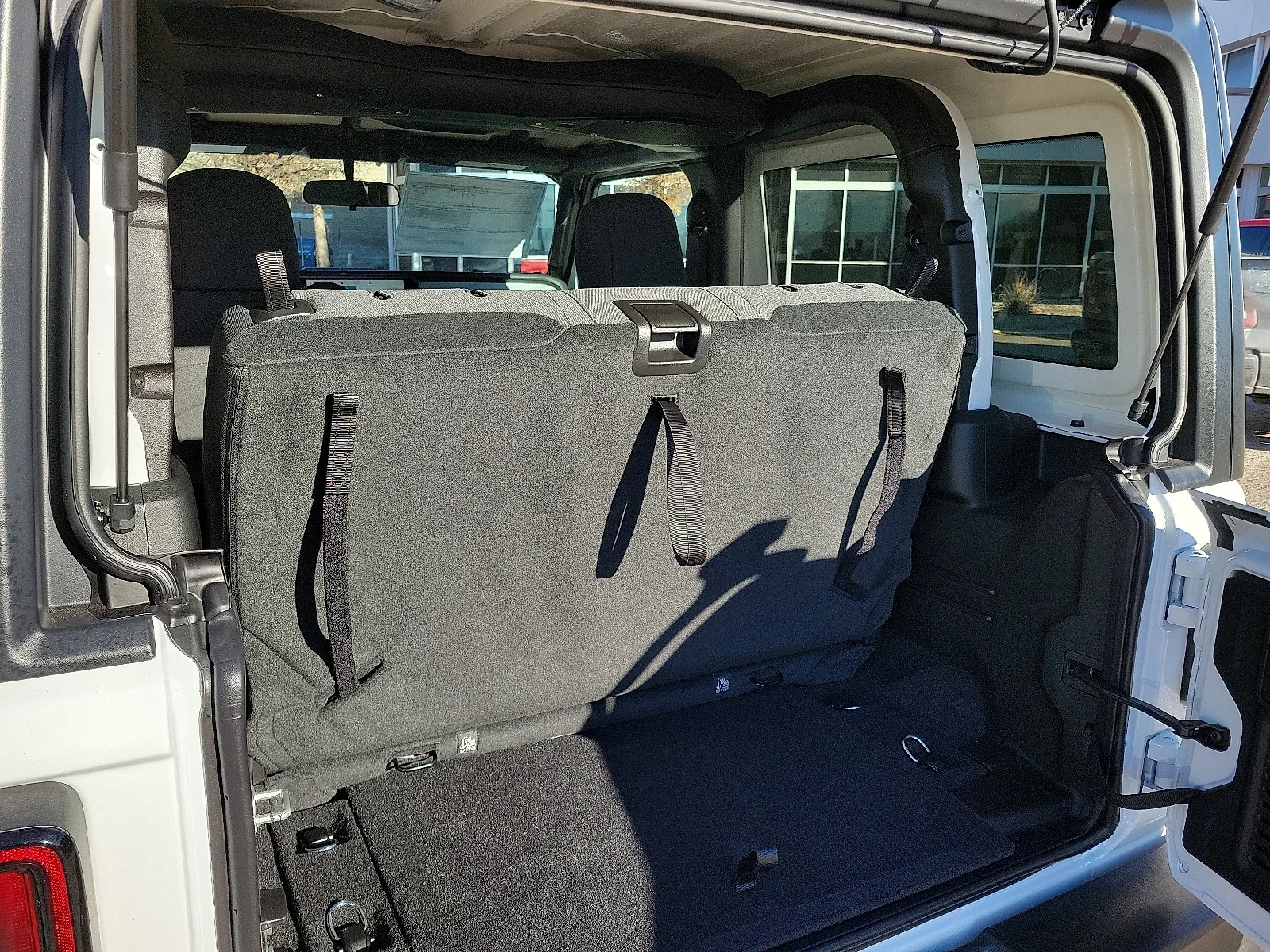 New 2026 PW7 Bright Whit Jeep 2-DOOR SPORT image 9