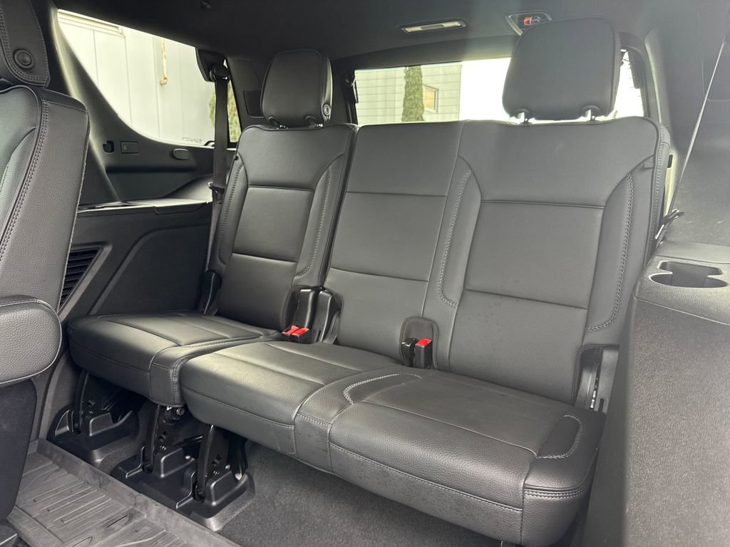 2025 GMC Yukon Denali - Photo 44