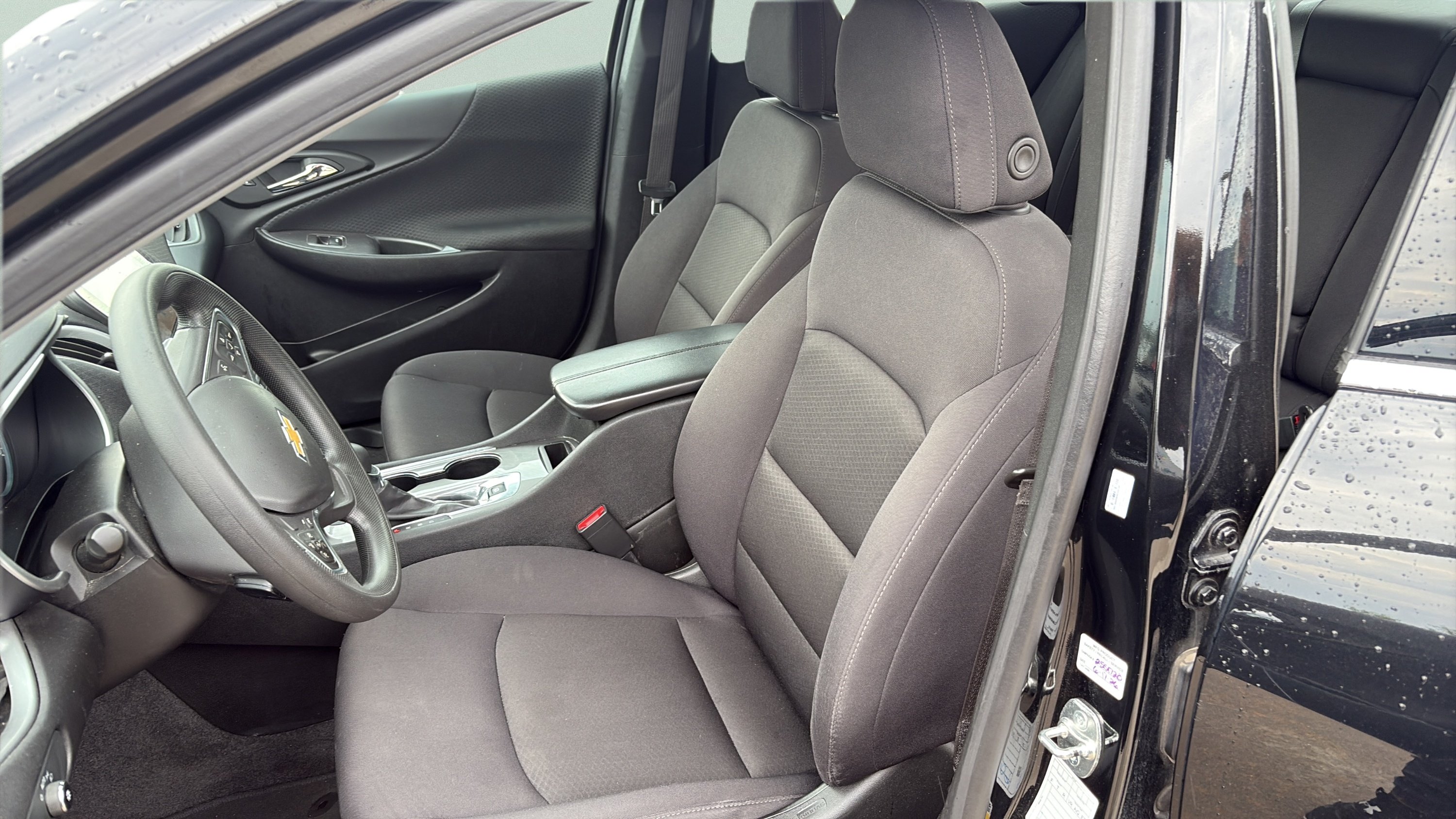 2024 Chevrolet Malibu 1LT - Photo 10
