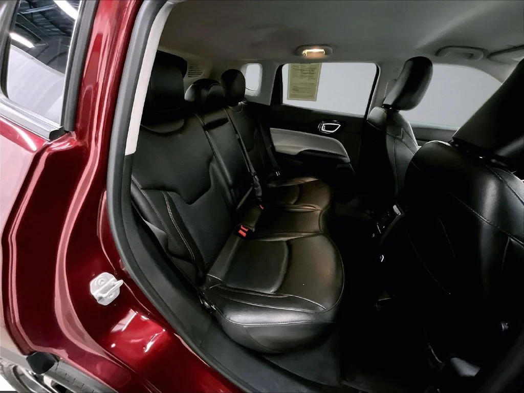 Used 2022 Red Jeep Limited image 25
