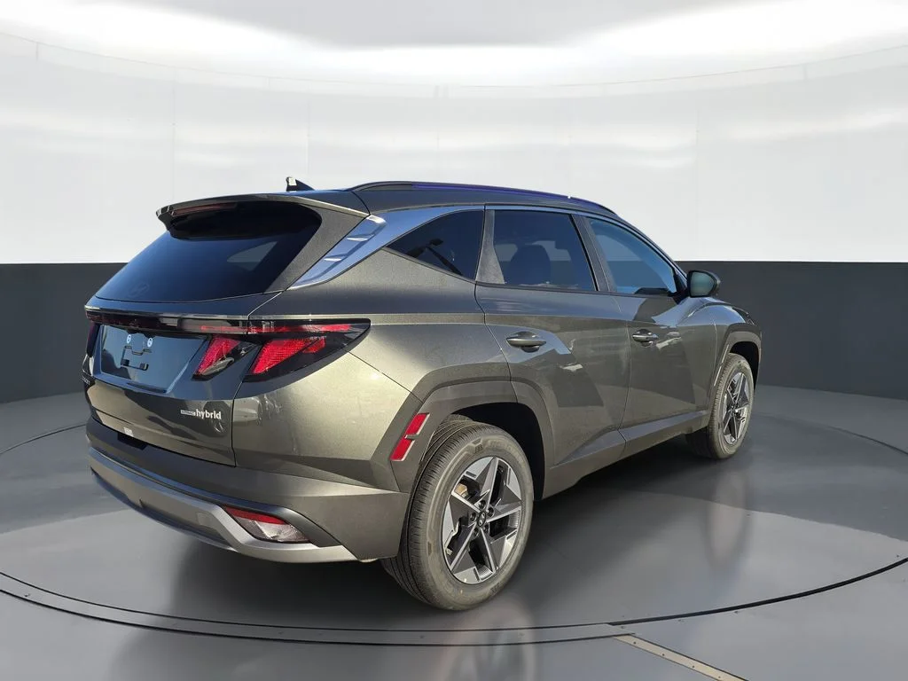 New 2026 Gray Hyundai SEL image 3