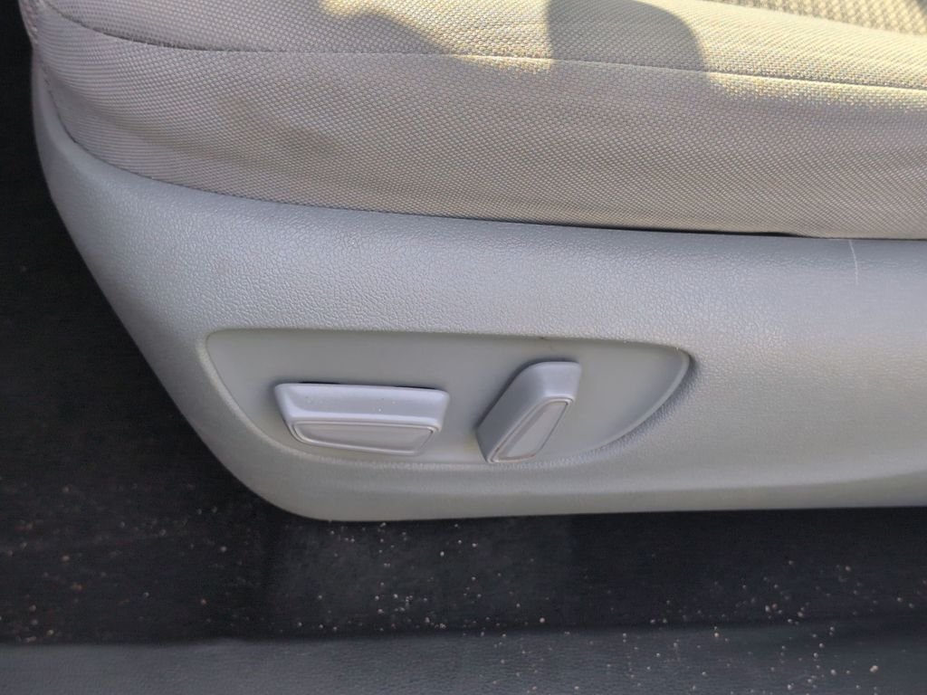Used 2023 Beige Toyota L image 13
