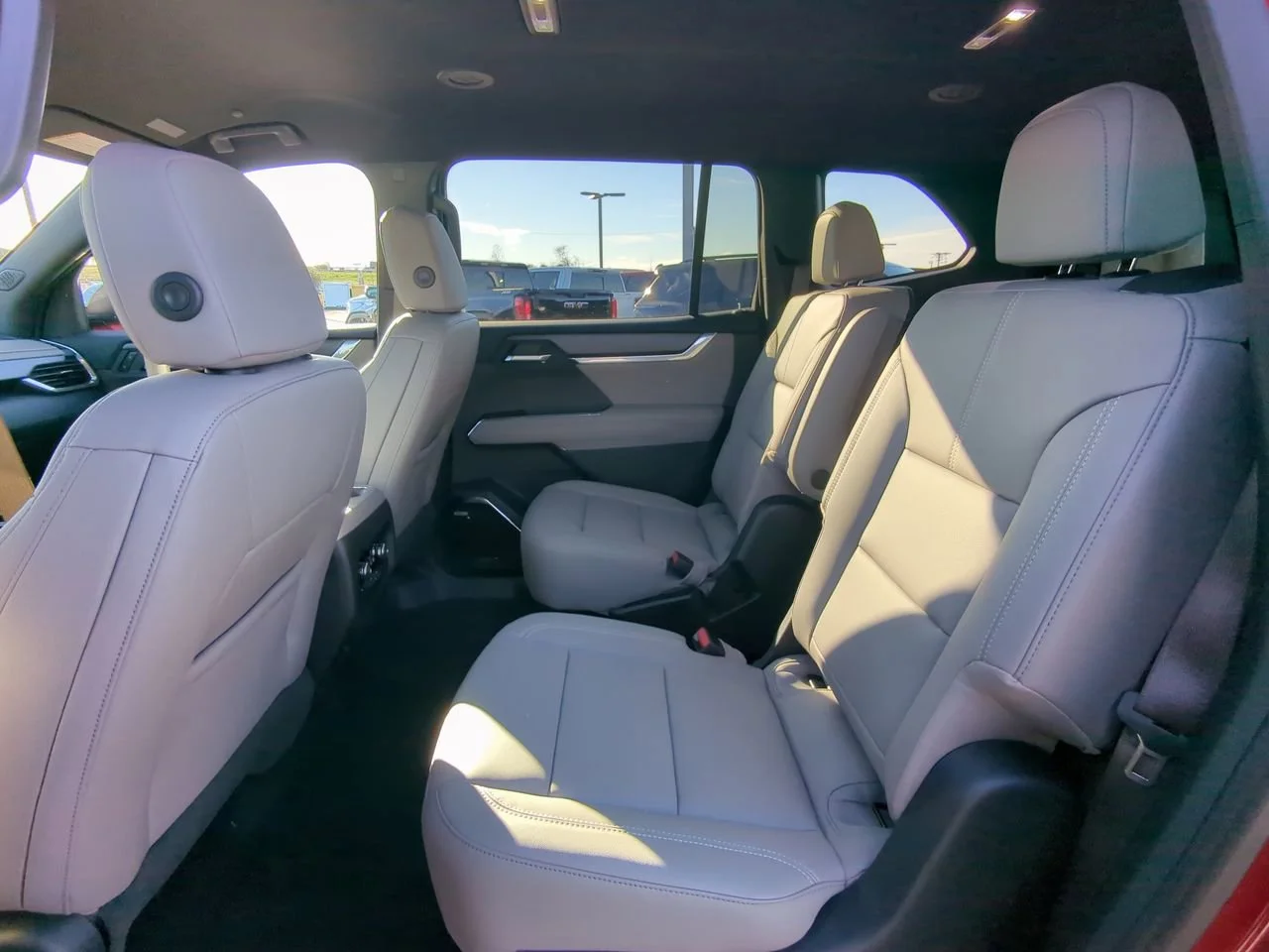 2026 GMC Acadia Elevation - Photo 13