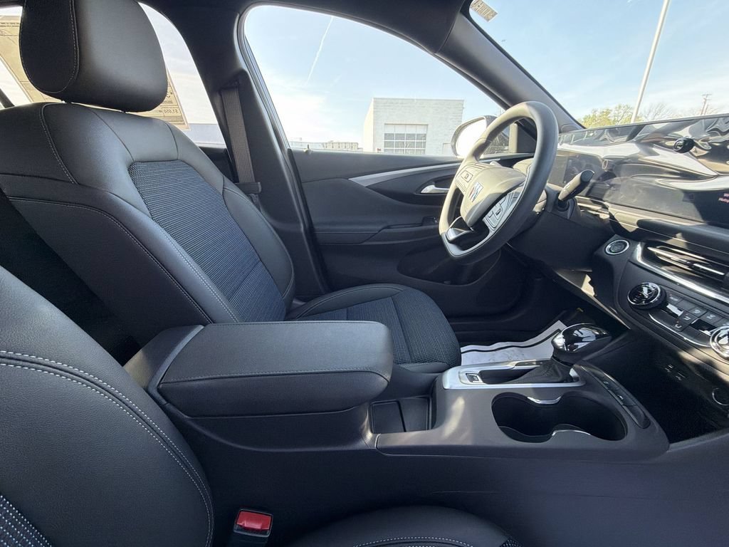 New 2026 Ebony Twilight Metallic Buick Preferred image 15