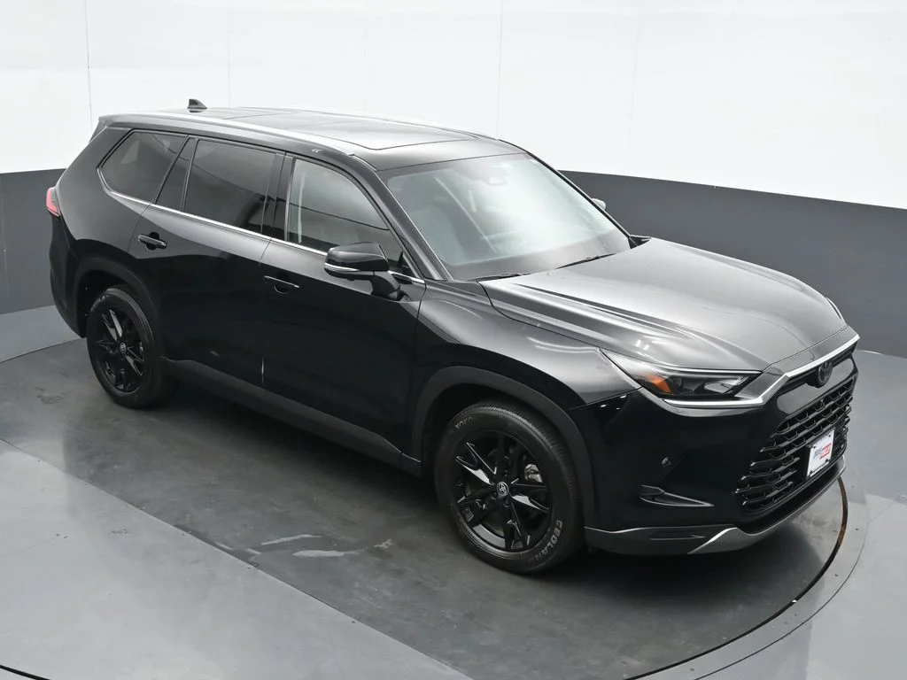 Used 2024 Black Toyota Platinum image 25