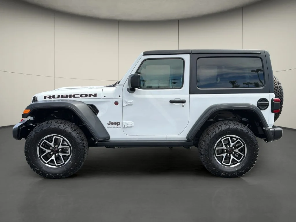 Used 2025 White Jeep 2-Door Rubicon 4x4 image 4