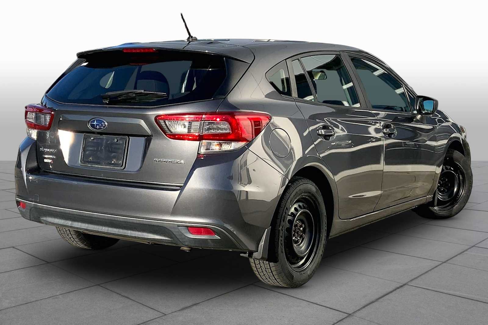 Used 2020 Magnetite Gray Metallic Subaru  image 12
