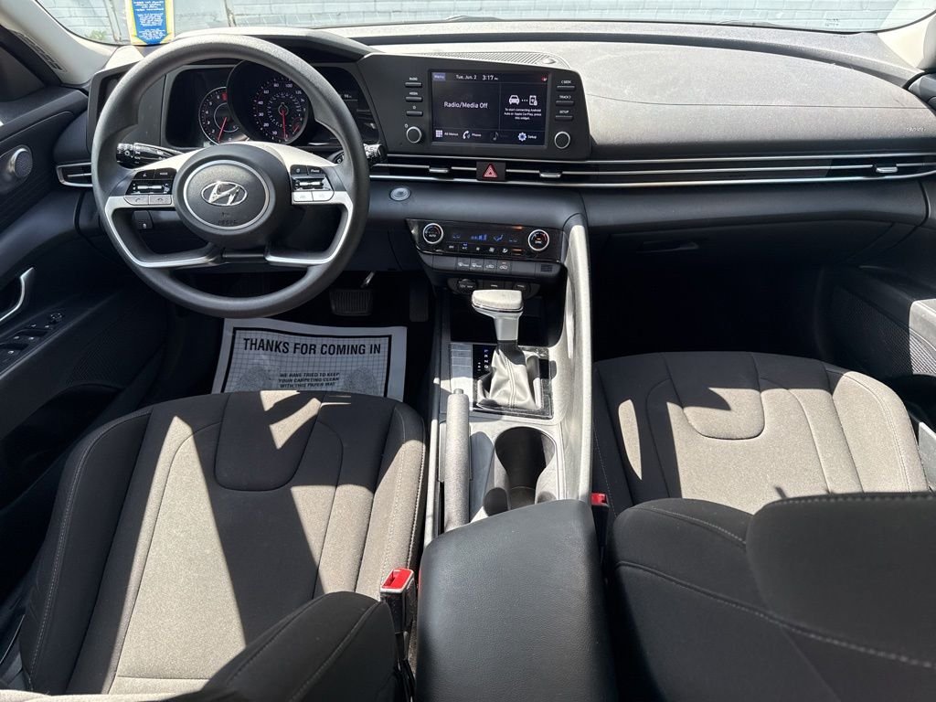 Used 2023 Black Hyundai SEL image 18