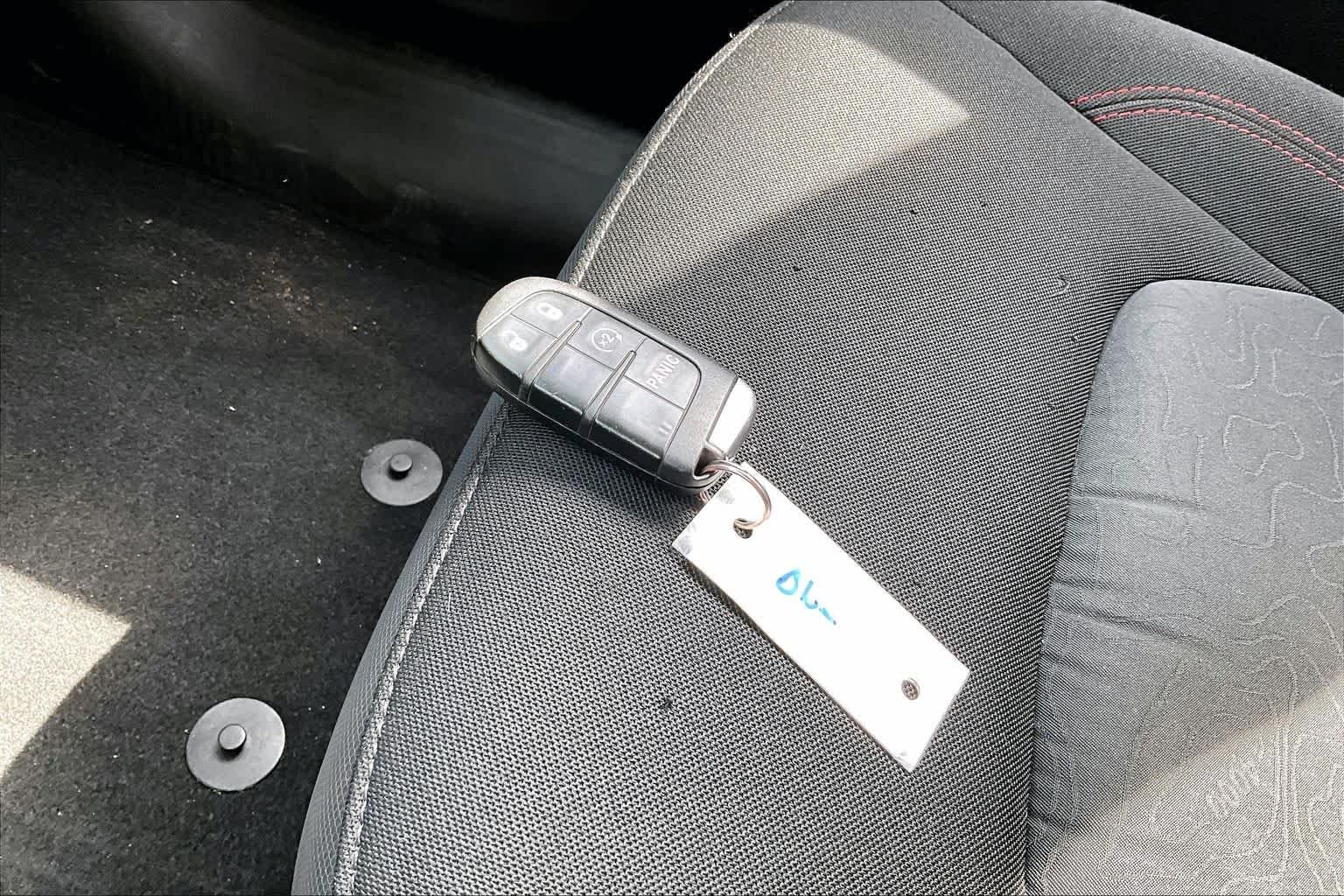Used 2017 Alpine White Jeep Trailhawk image 14