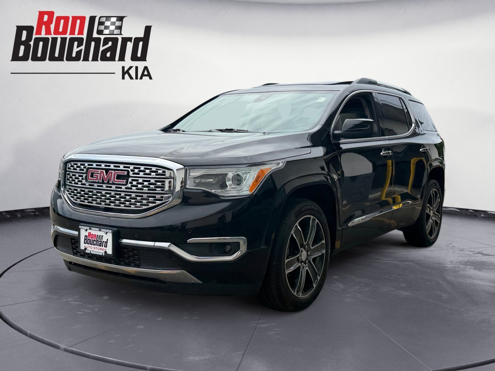 Used 2017 Ebony Twilight Metallic GMC Denali image 5