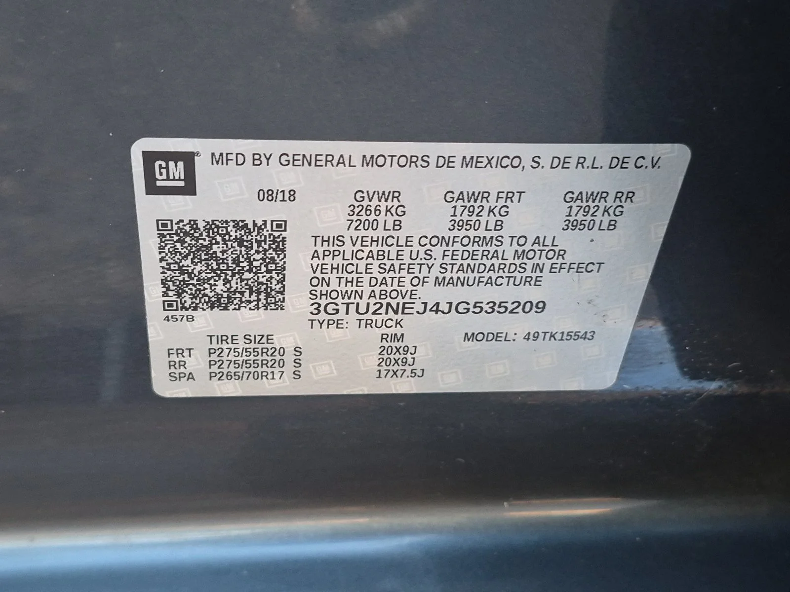 Used 2018 Dark Slate Metallic GMC SLT image 25