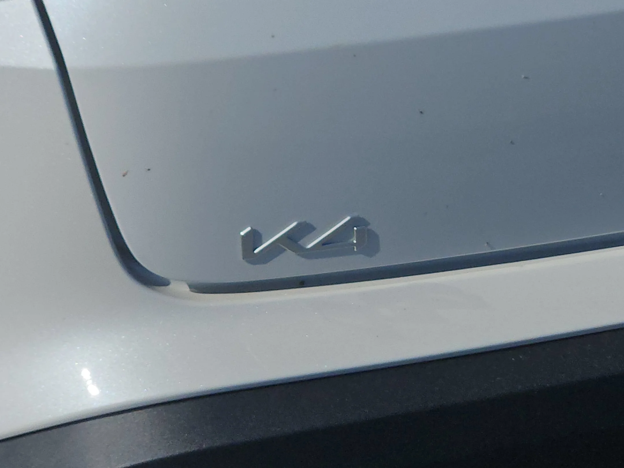 New 2026 Snow White Pearl Kia LXS image 31