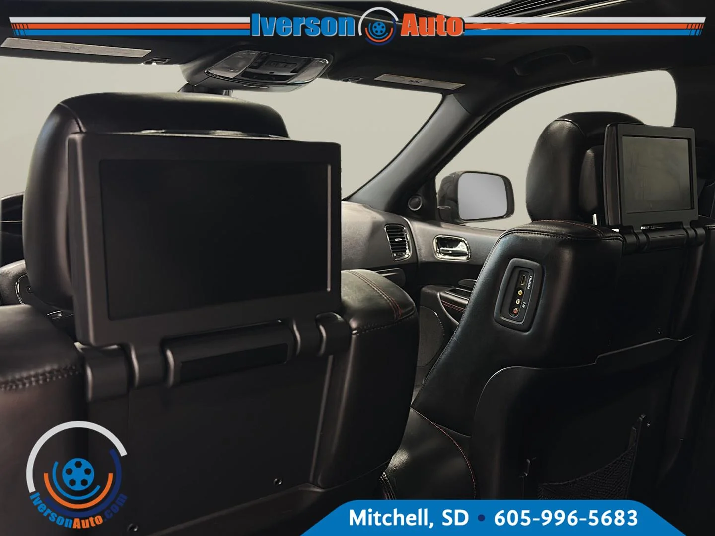 Used 2018 Ivory Tri-Coat Pearl Dodge R/T image 29