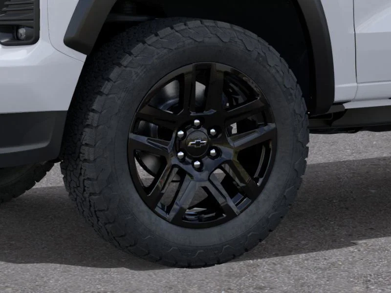 2024 Chevrolet Colorado Z71 - Photo 9