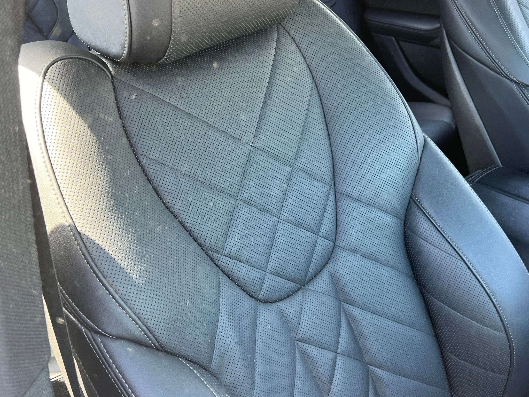 Used 2023 White BMW xDrive40i image 39