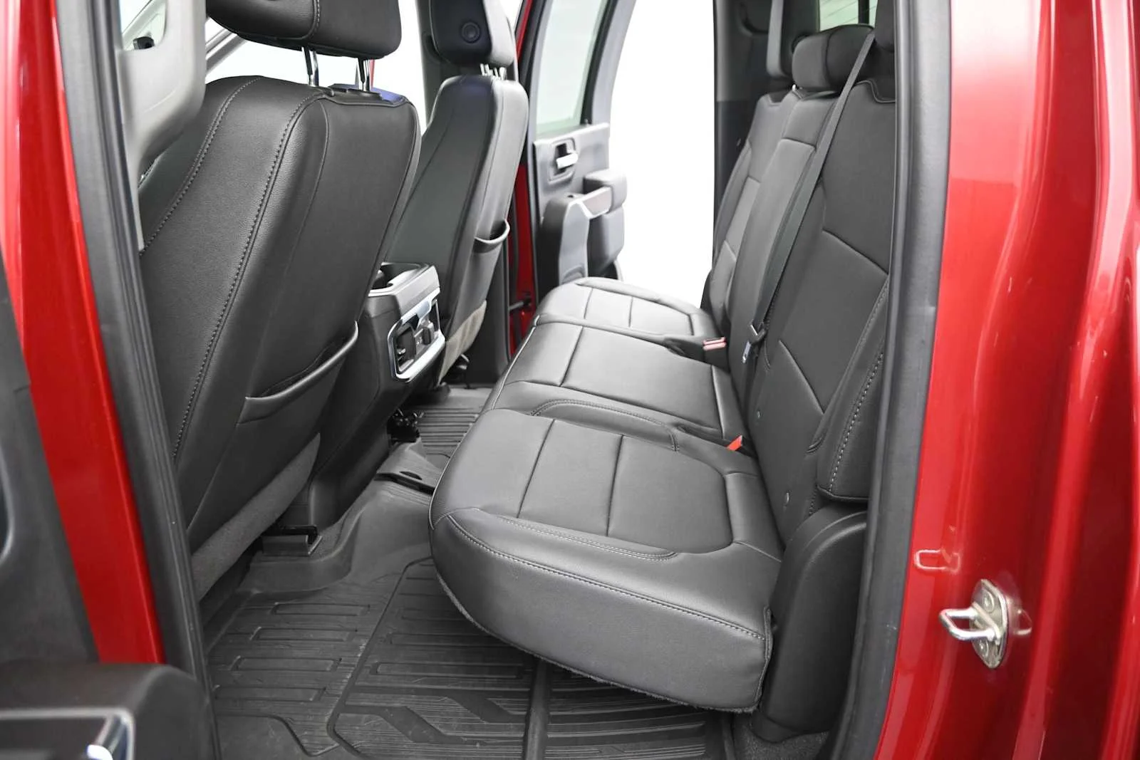 Used 2022 Cayenne Red Tintcoat GMC SLT image 16