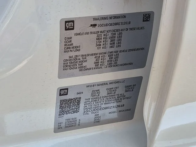 Used 2024 White Chevrolet LTZ image 38