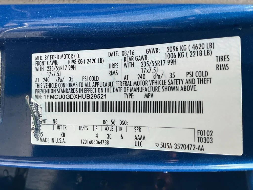 Used 2017 Blue Ford SE image 24