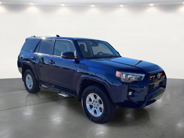 Used 2022 Blue Toyota SR5 Premium image 2