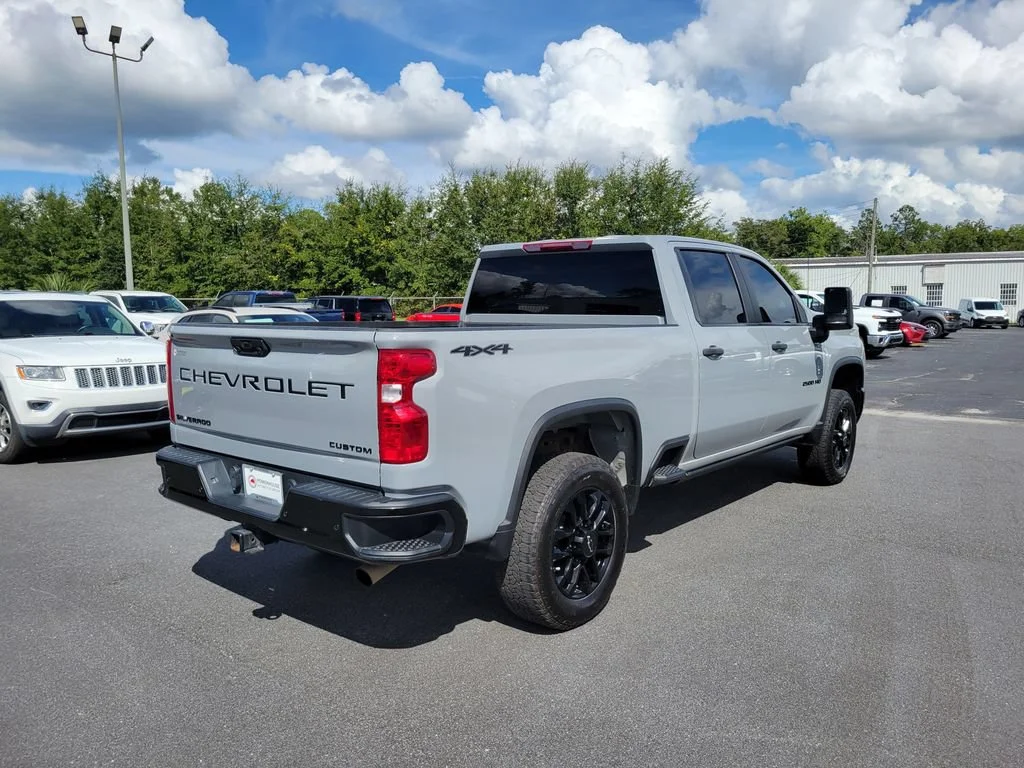 Used 2025 Slate Gray Metallic Chevrolet Custom image 6