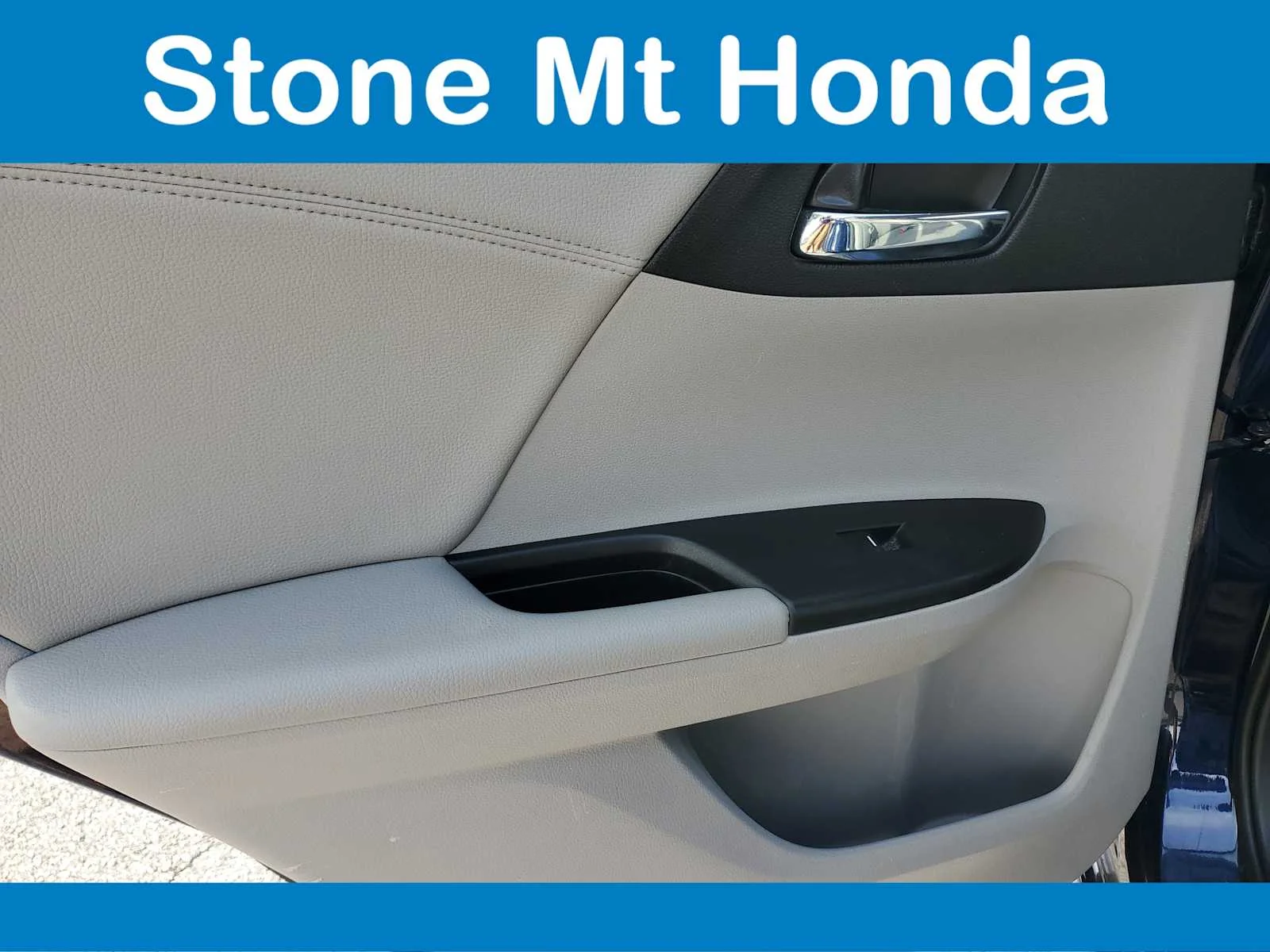 Used 2015 Obsidian Blue Pearl Honda EX-L image 10