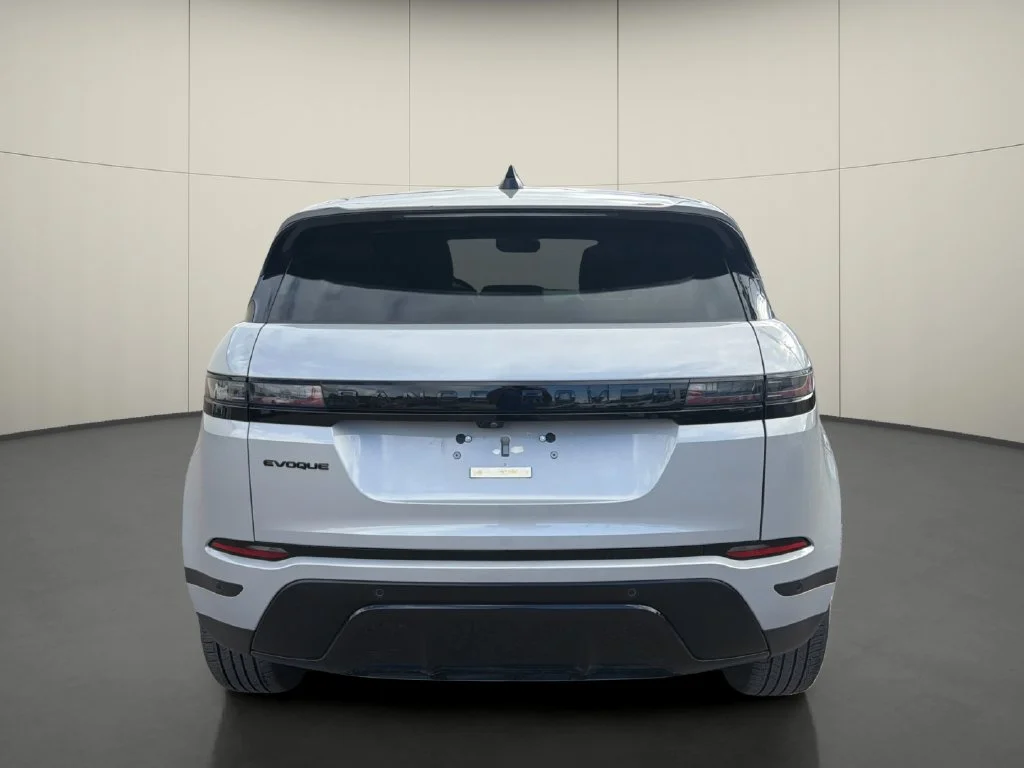 Used 2024 Silver Land Rover S image 6