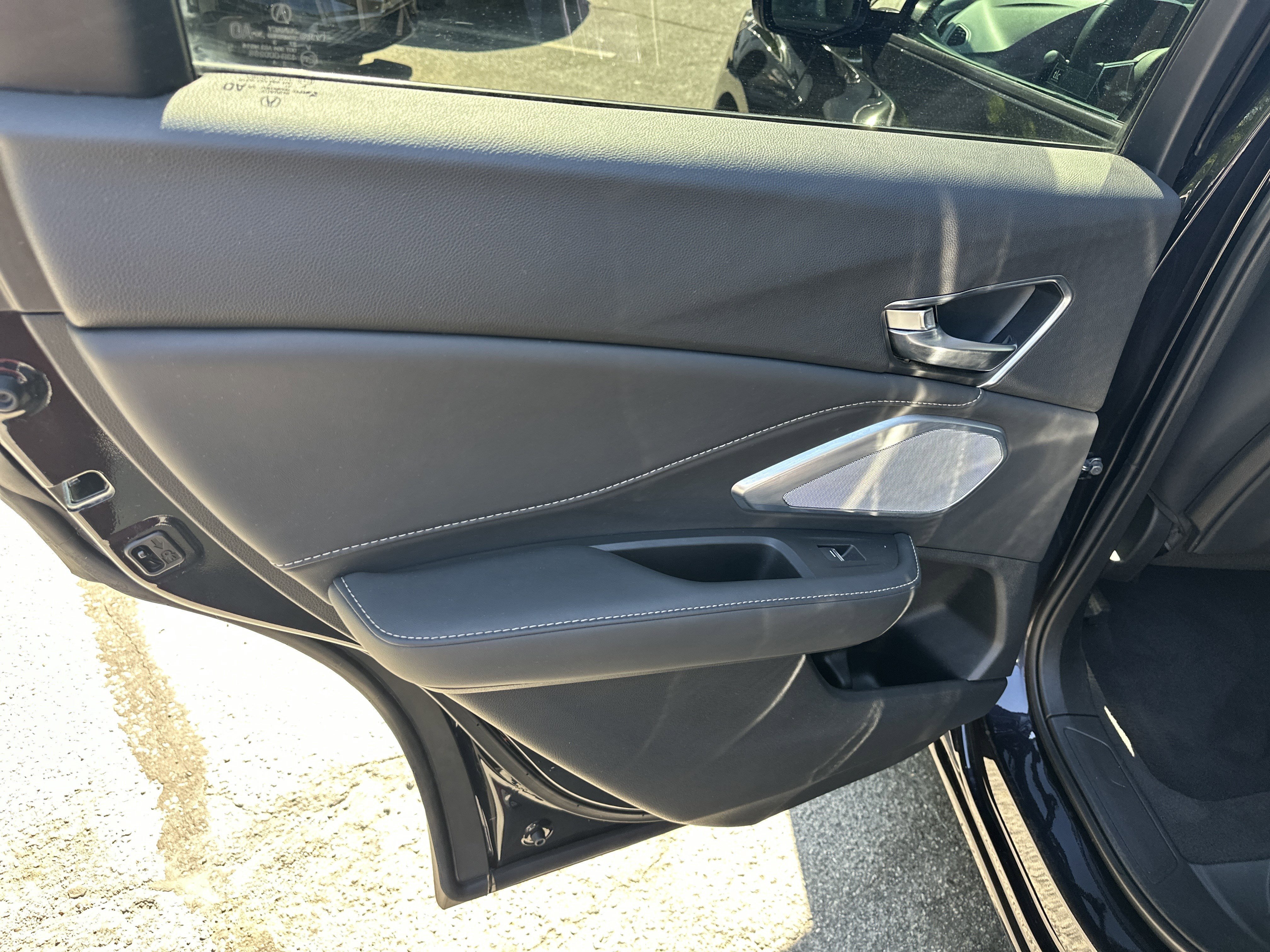 Used 2023 Majestic Black Pearl Acura w/Technology Package image 25