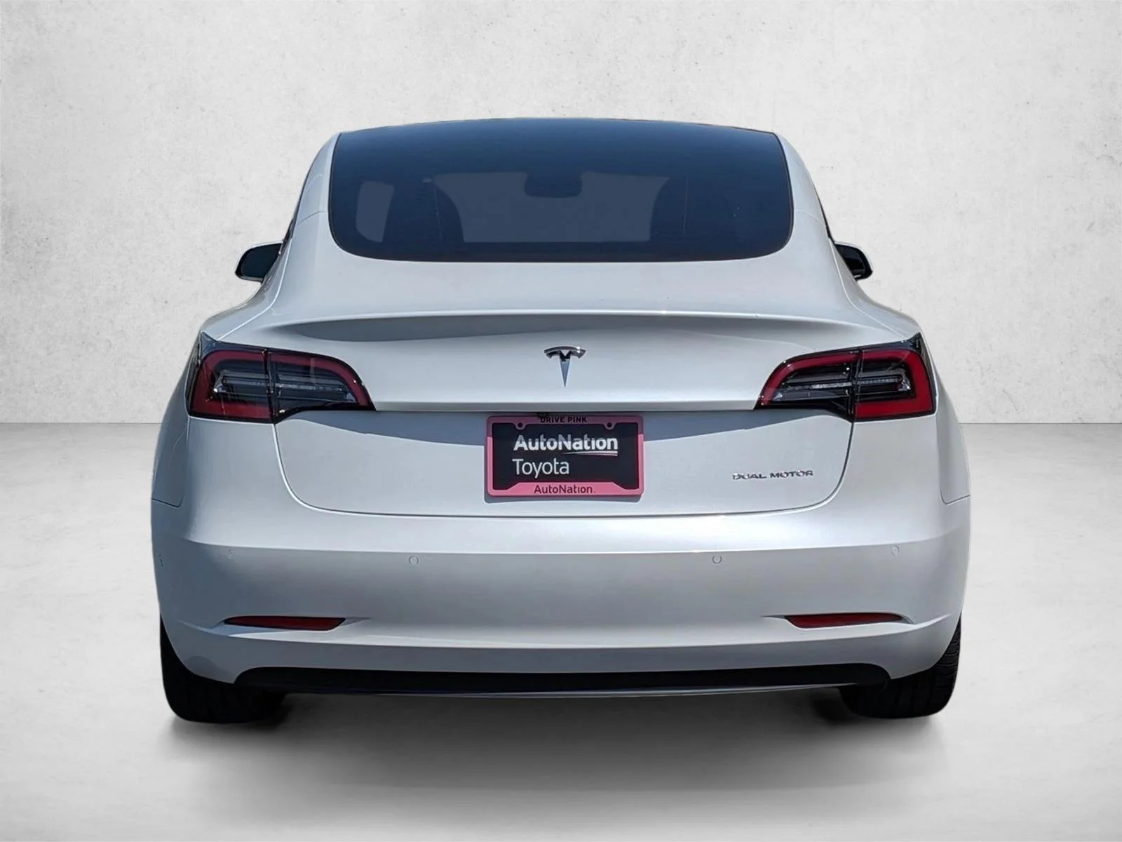 Used 2022 Pearl White Multi-Coat Tesla Long Range image 7