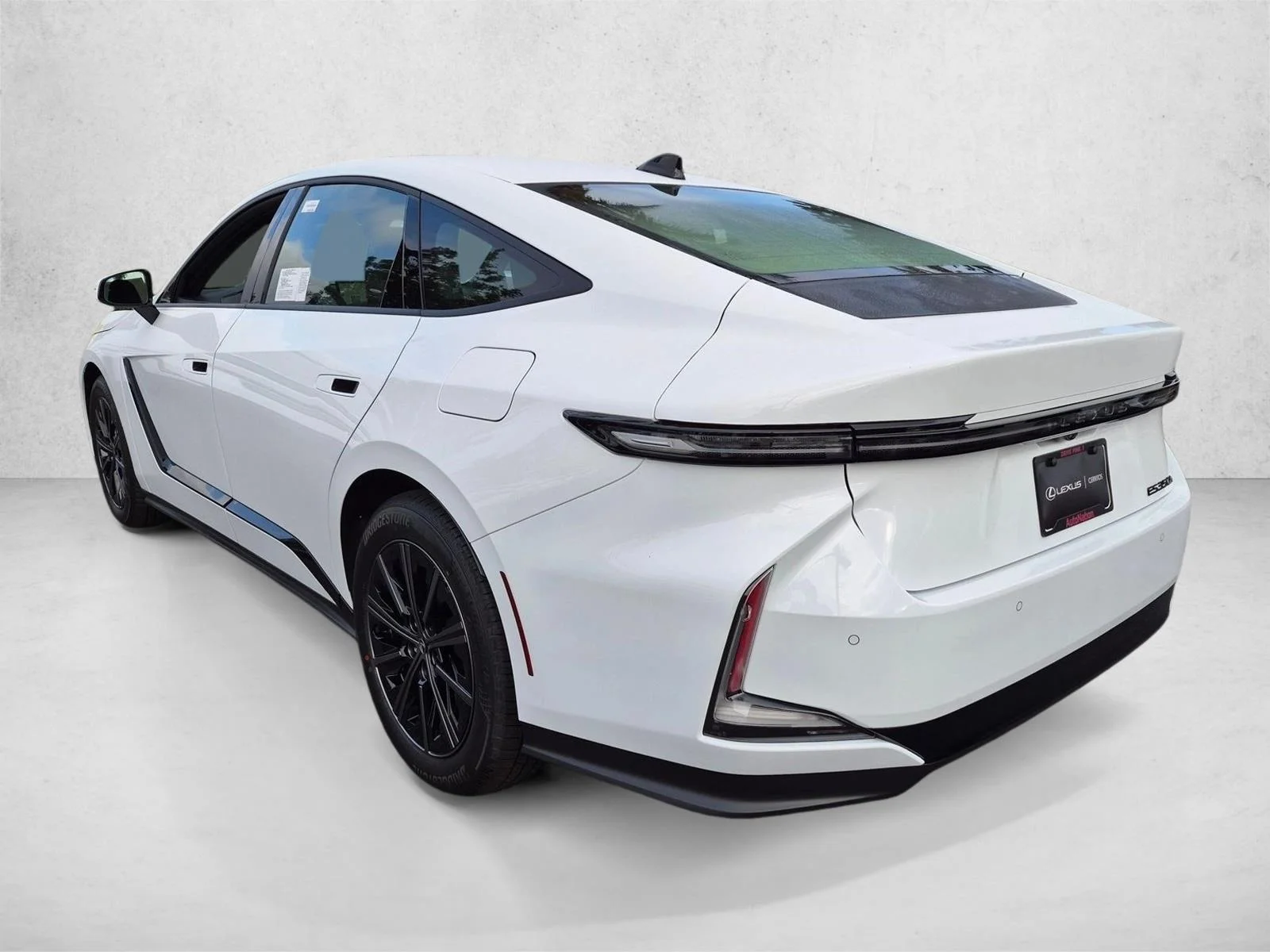 New 2026 Ultra White Lexus ES 350h PREMIUM image 8
