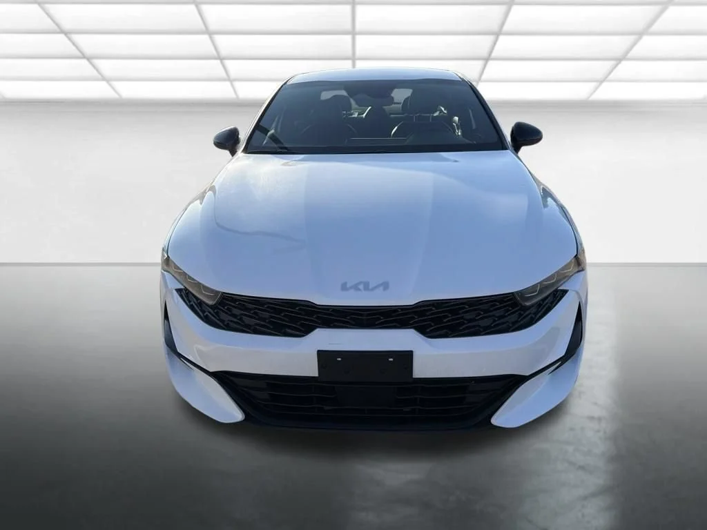 Used 2024 White Kia GT-Line image 6