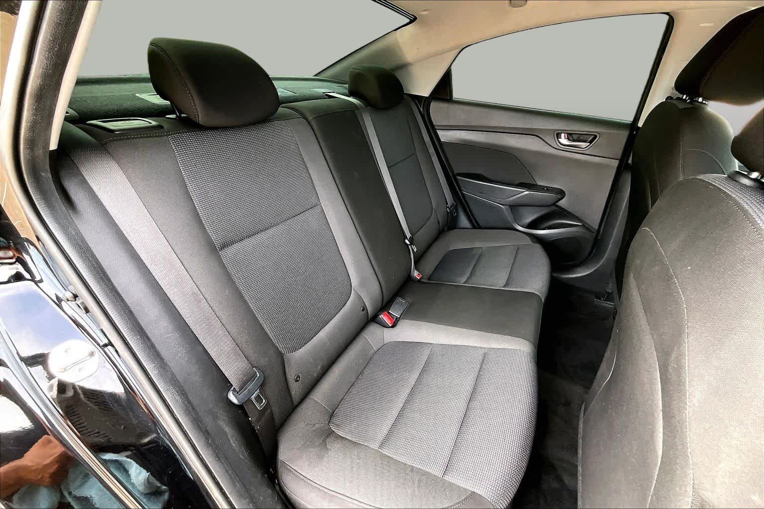 Used 2021 Absolute Black Hyundai SE image 20