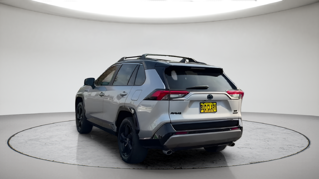 Used 2021 Silver Sky Metallic Toyota XSE image 9