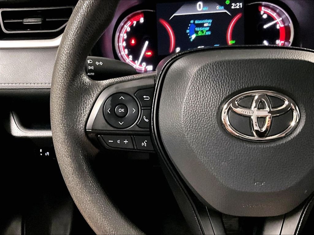Certified Used 2025 Silver Toyota XLE image 21