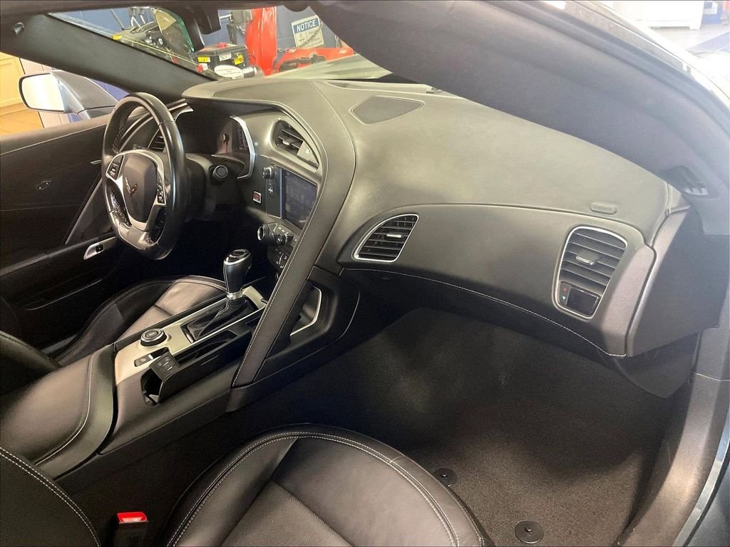 Used 2019 Gray Chevrolet Stingray image 14