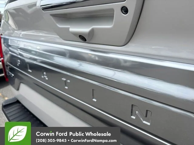 Used 2018 White Ford Platinum image 11