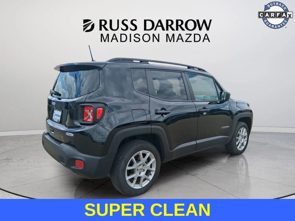 Used 2022 Black Jeep Latitude image 5