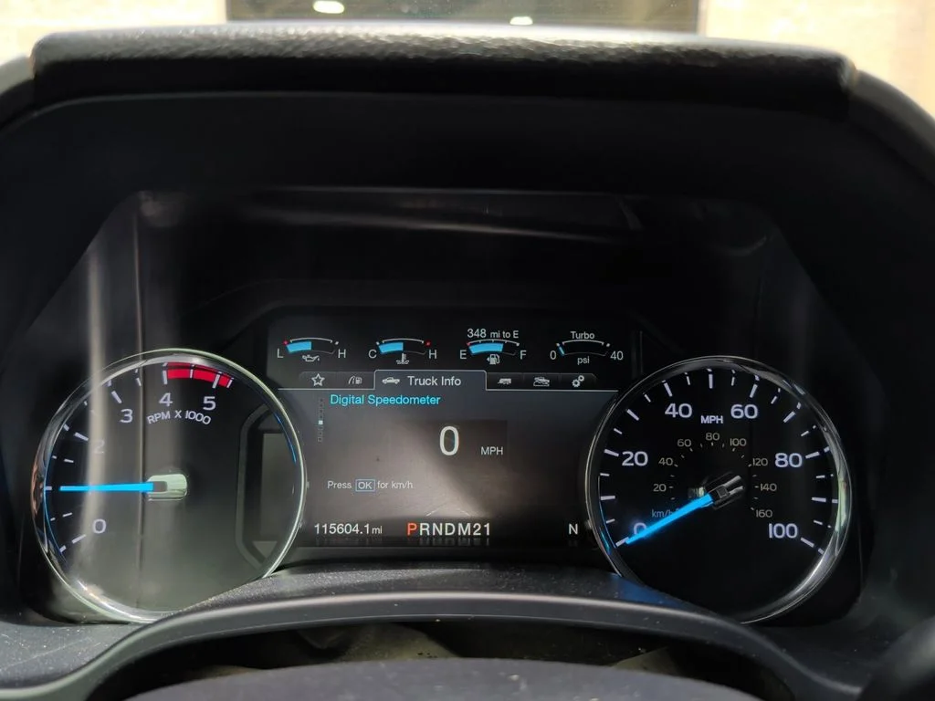 Used 2017 White Ford Platinum image 18