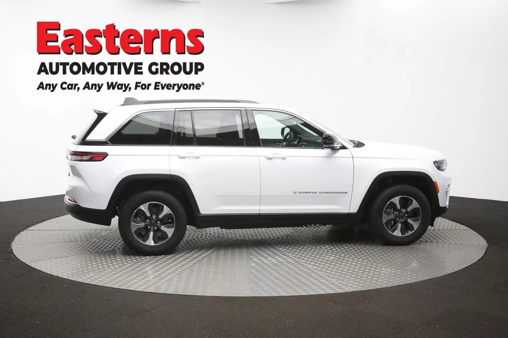 Used 2024 White Jeep 4xe image 48
