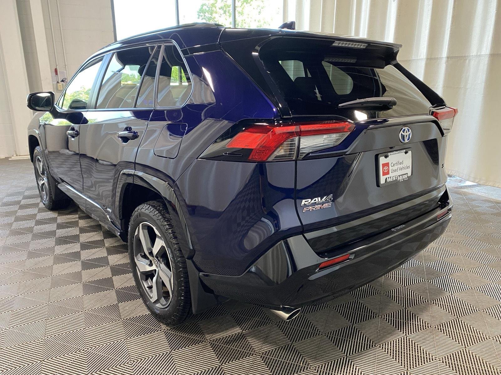 Certified Used 2024 Blueprint Toyota SE image 9