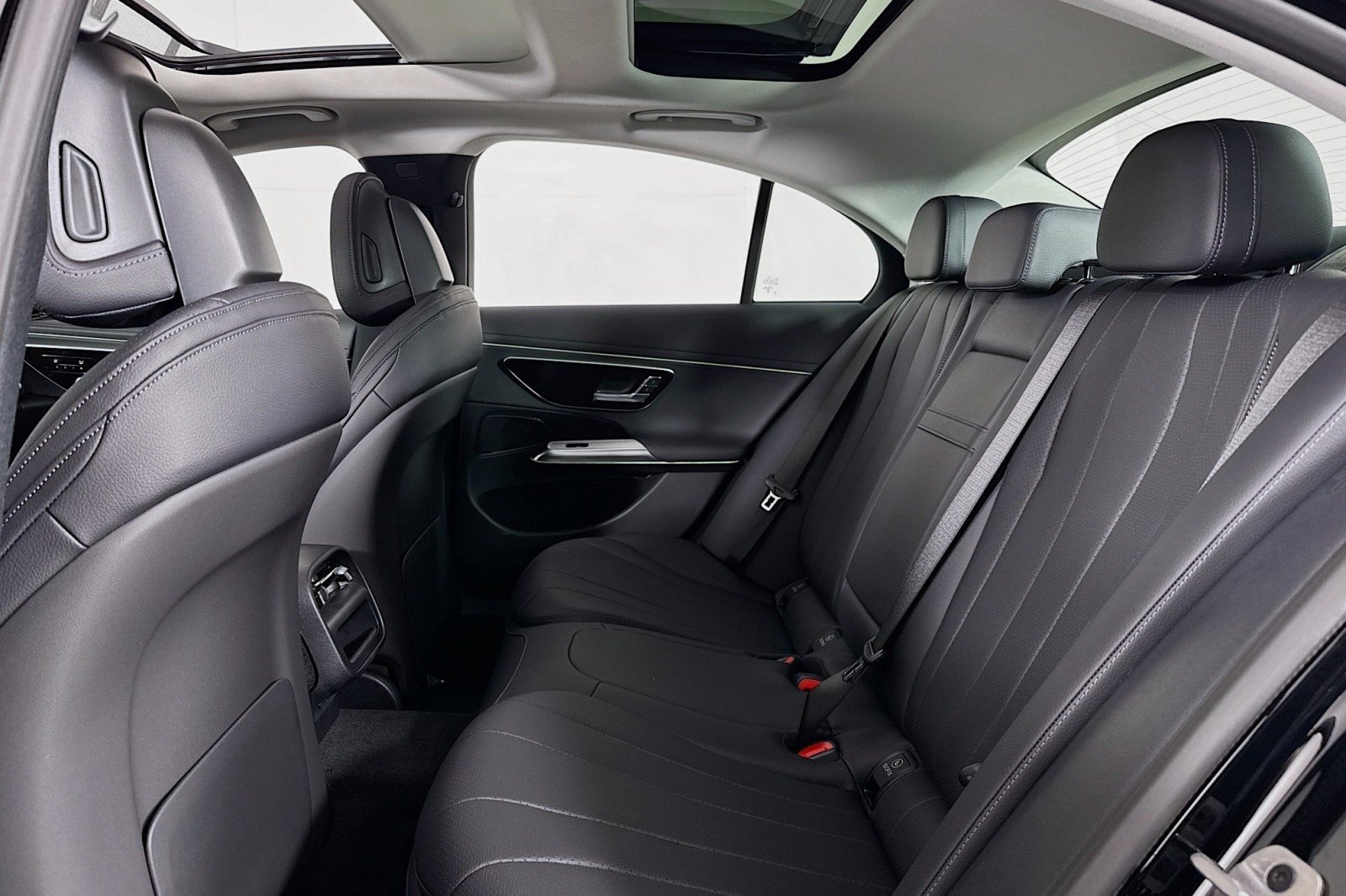 New 2026 Black Mercedes-Benz E 350 RWD Sedan image 7