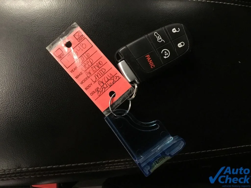 Used 2016 Silver Jeep Limited image 55