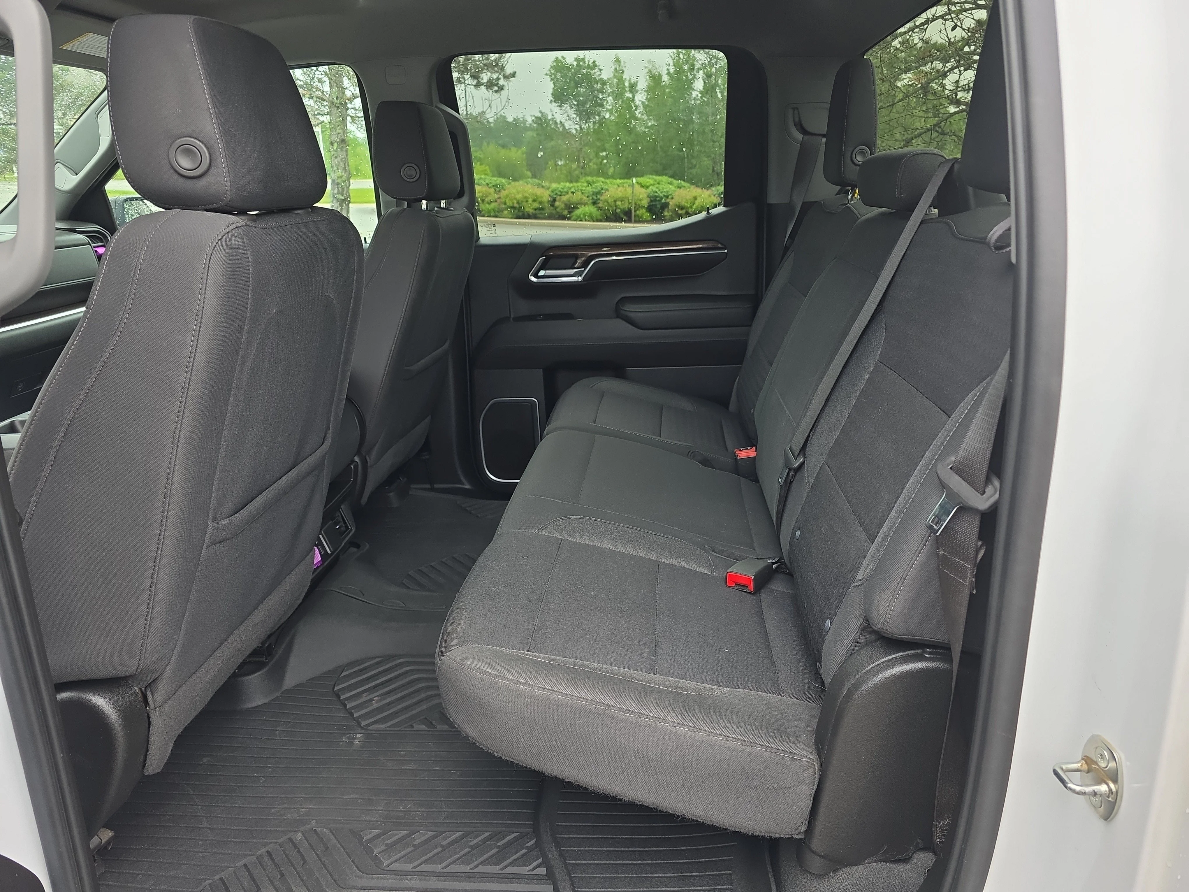 Used 2023 Summit White Chevrolet RST image 11
