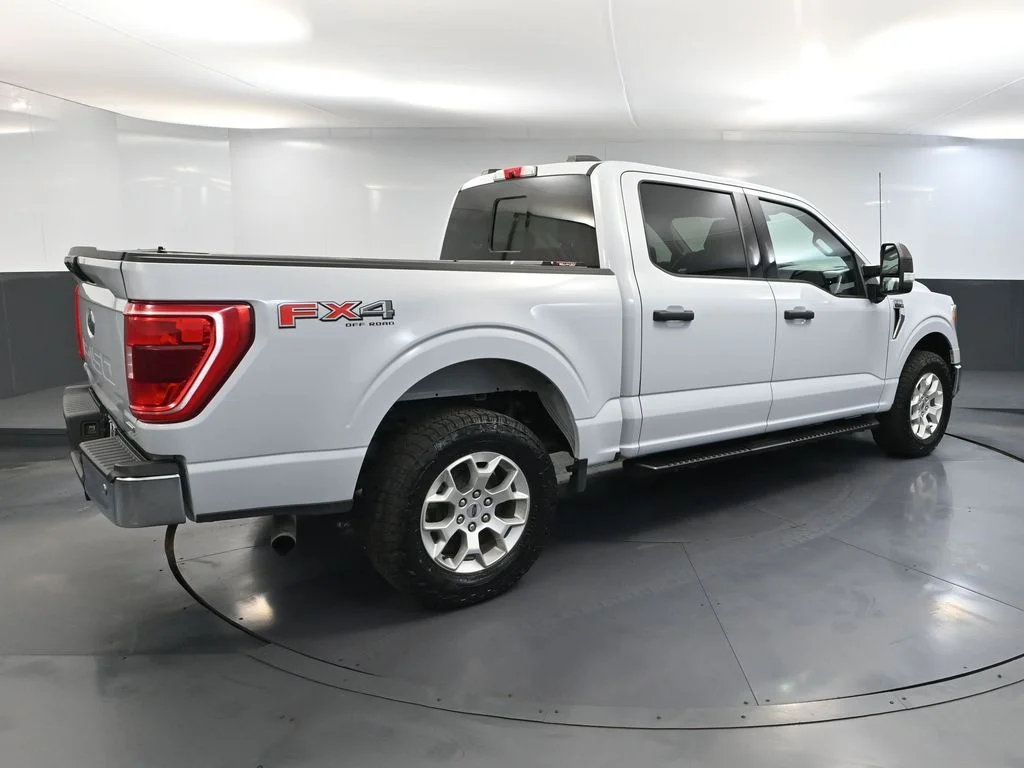 Used 2022 White Ford XLT image 4
