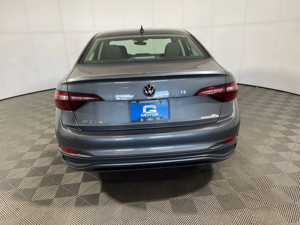Used 2024 Black Volkswagen 1.5T S image 6