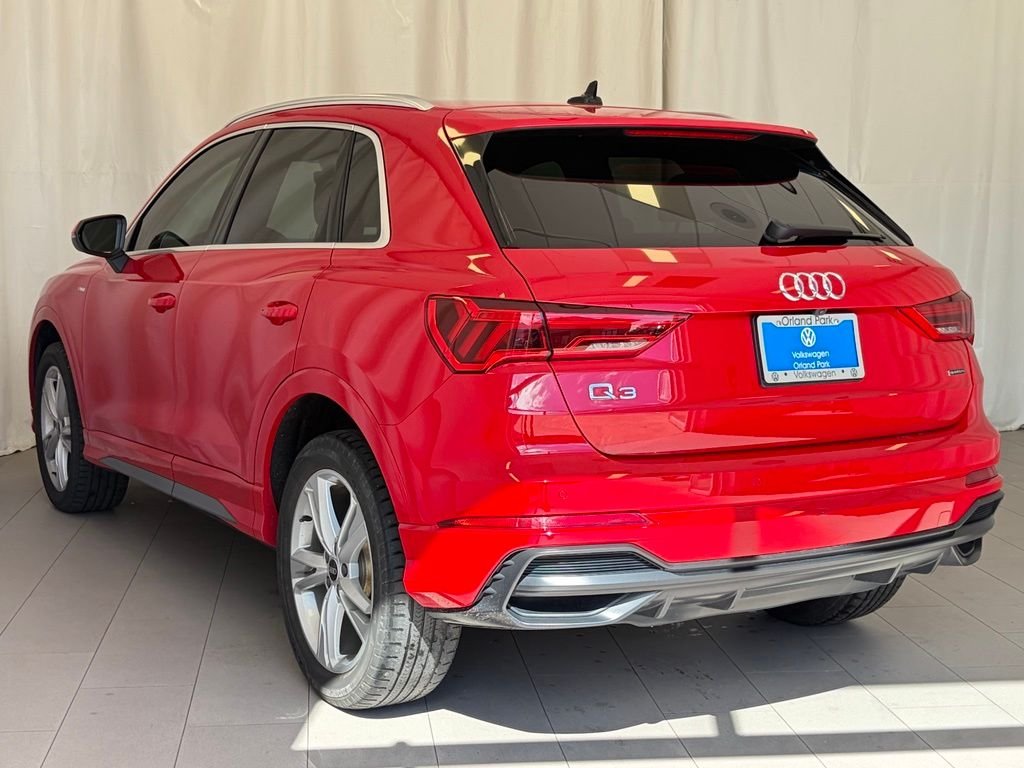 Used 2022 Tango Red Audi Premium Plus image 5