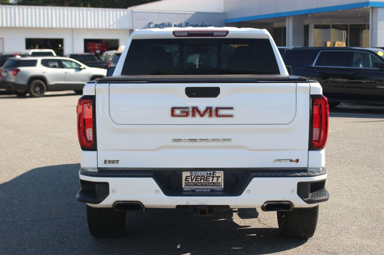 Used 2019 SUMMIT WHITE GMC AT4 image 6